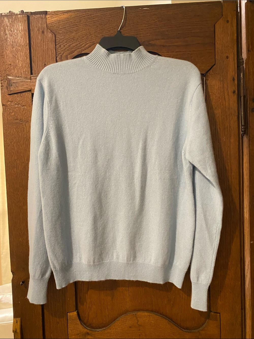 Wome’s Eric Bompard Light Blue Turtleneck Sweater